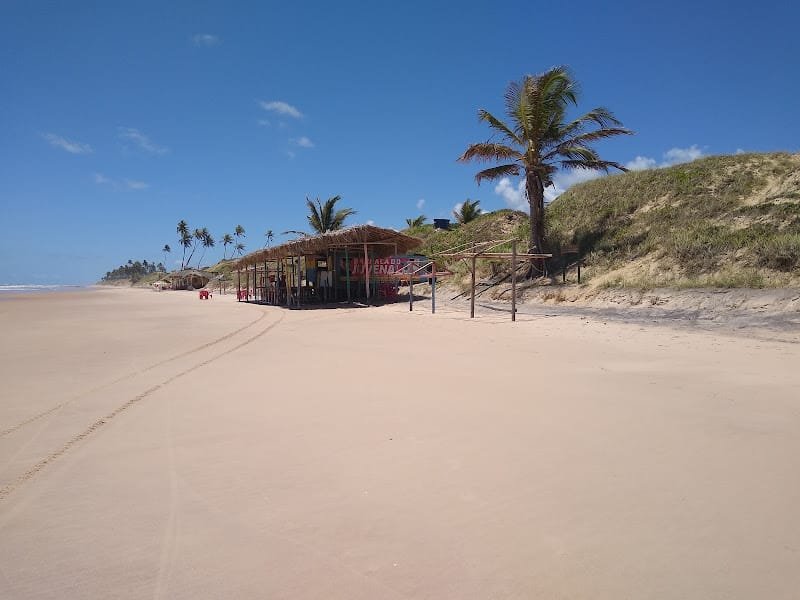 Praia-de-Massarandupio-Entre-Rios-BA Praias de Nudismo: 10 Destinos – Saiba Onde Elas Ficam