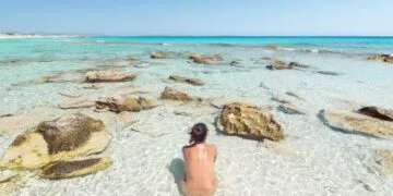 Praias de Nudismo Destinos Saiba Onde Elas Ficam